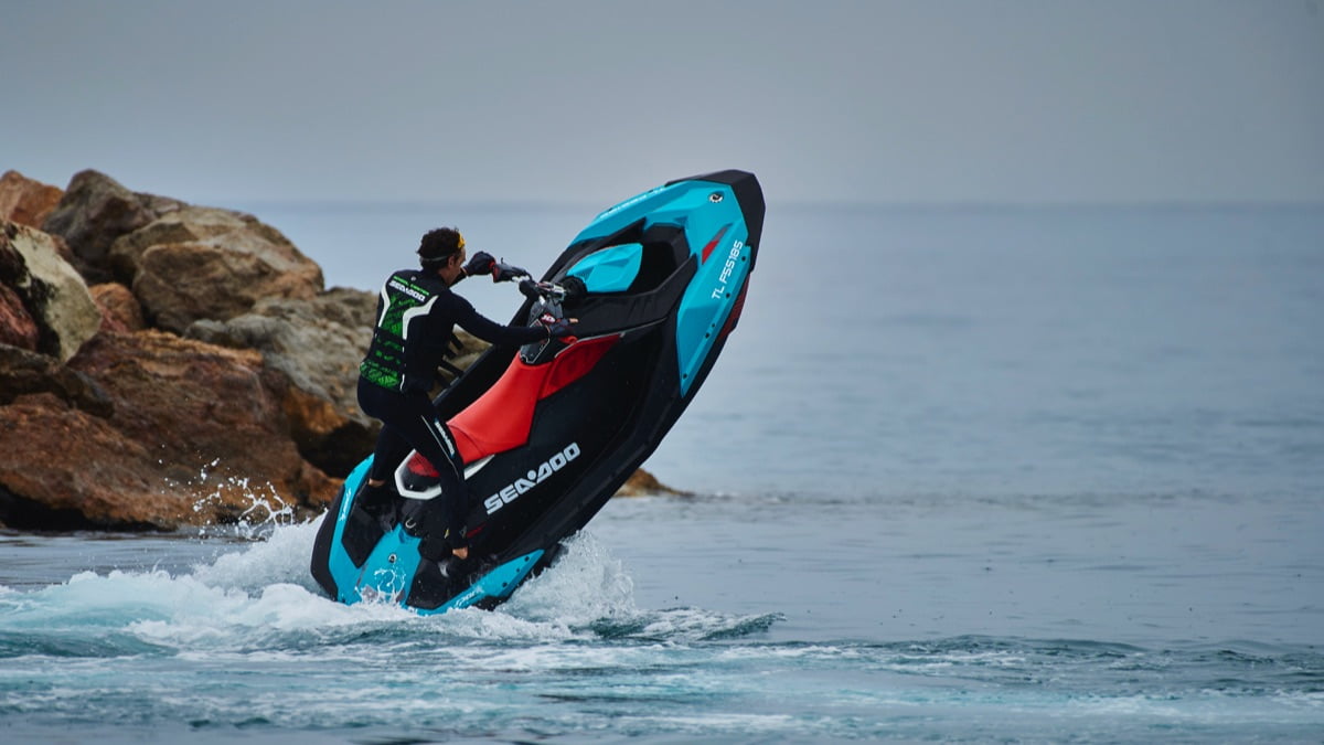 631119-gama-sea-doo-2017 Carlos Water Sports - Motos de Agua Benidorm